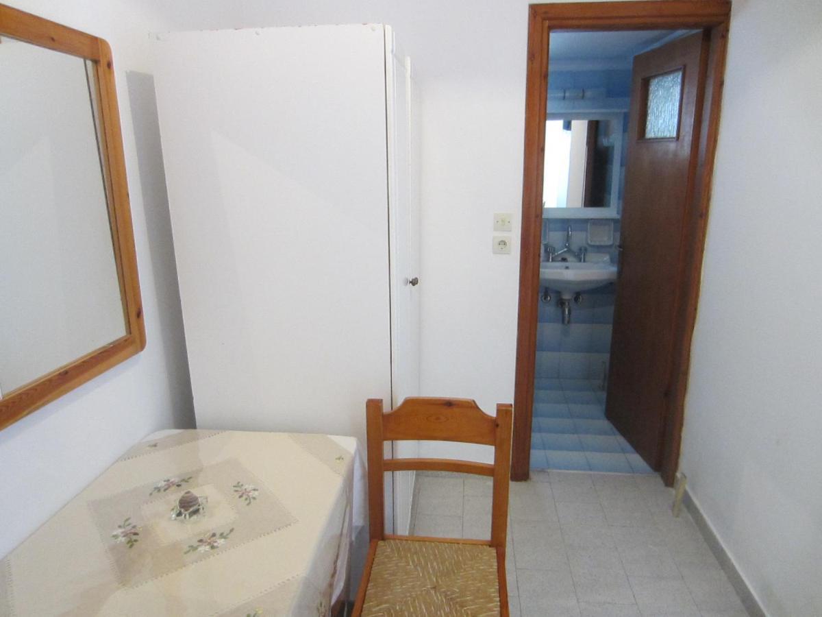 Katerina Apartments Triovasálos 외부 사진