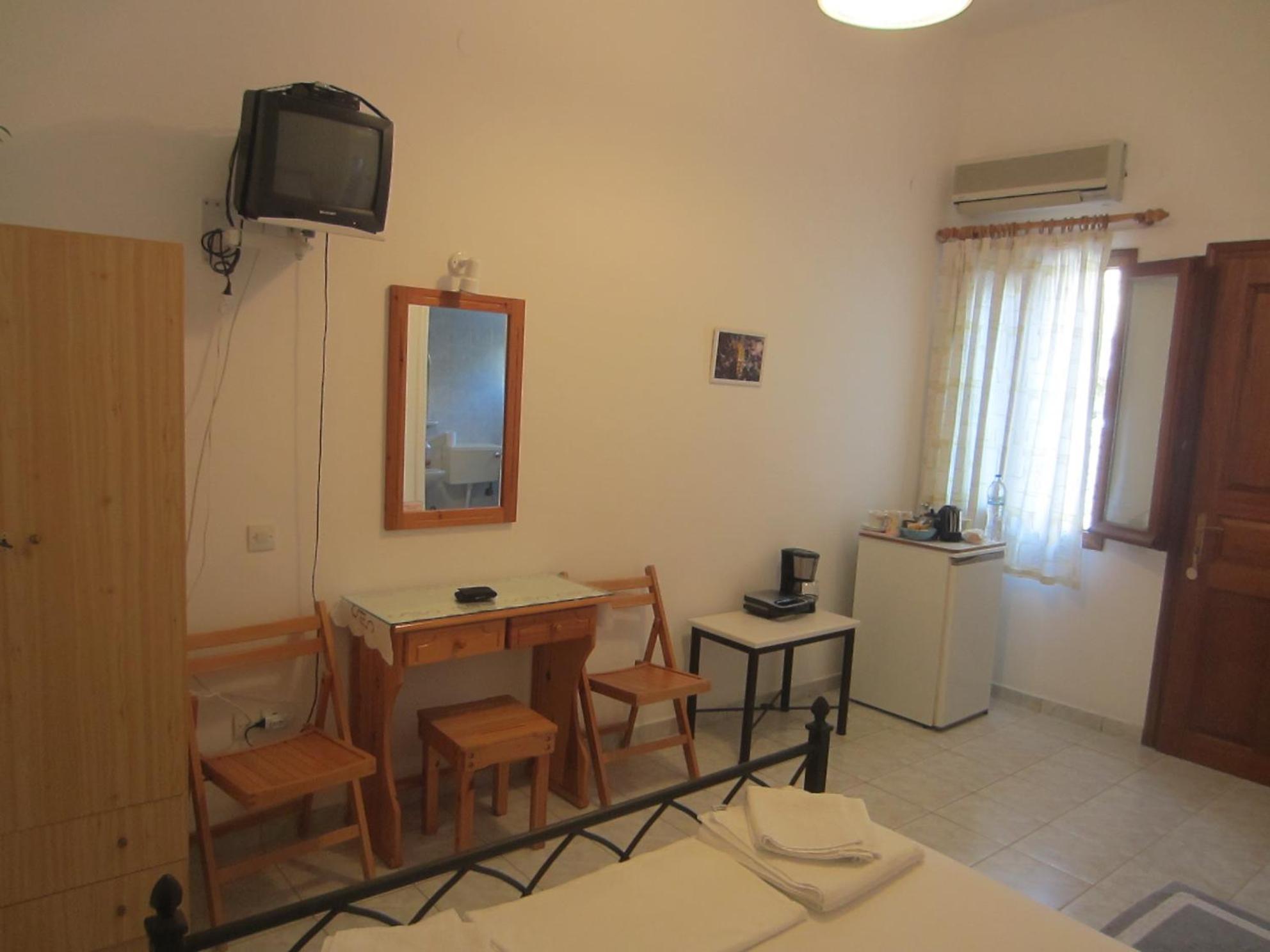 Katerina Apartments Triovasálos 외부 사진