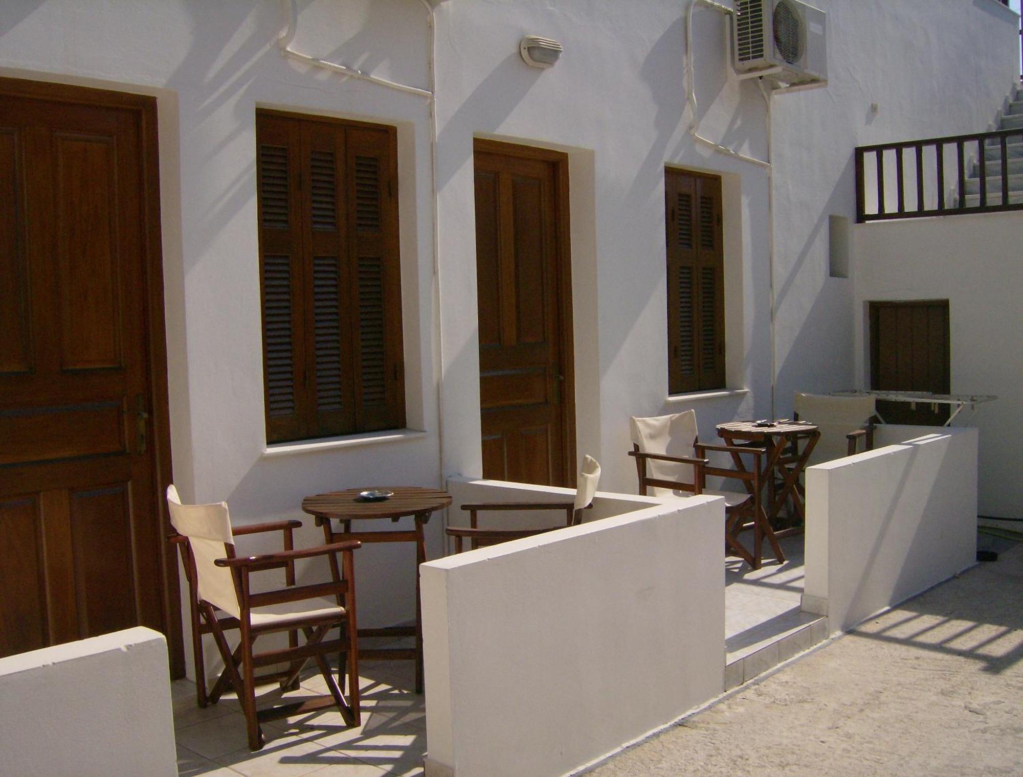 Katerina Apartments Triovasálos 외부 사진