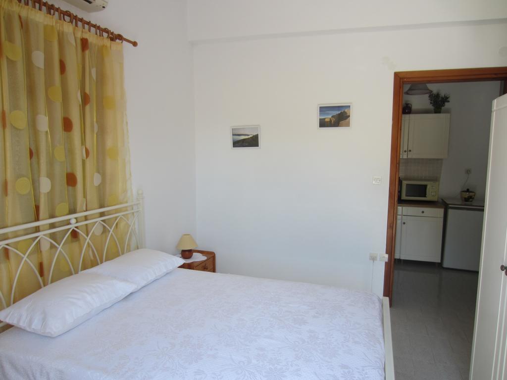 Katerina Apartments Triovasálos 외부 사진