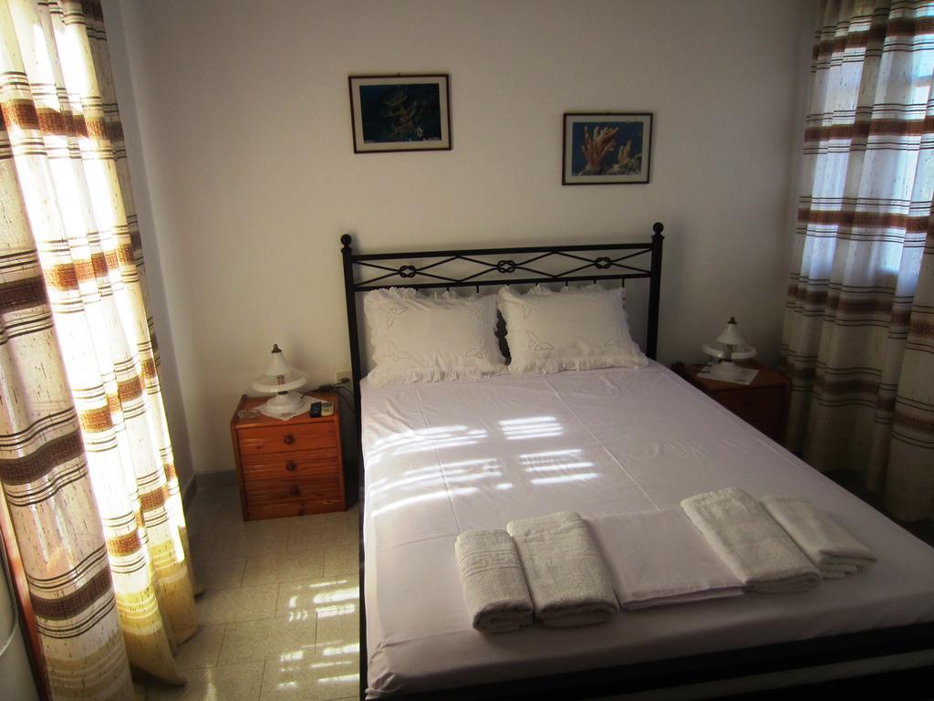 Katerina Apartments Triovasálos 외부 사진